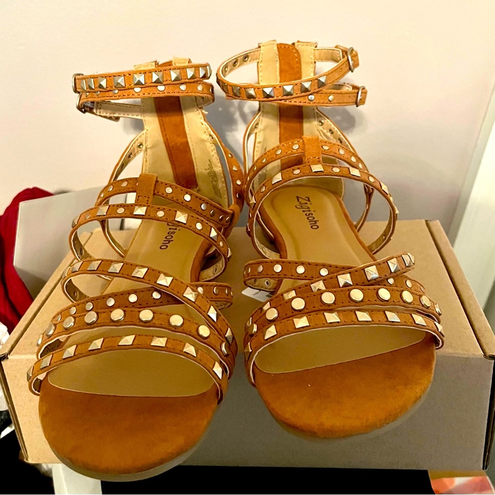 Ankle strap sandals